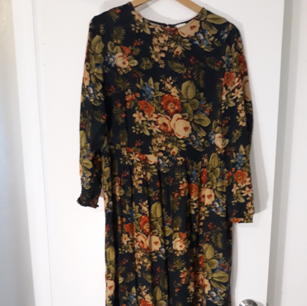 💲Long Sleeve, Floral Print Dress - H&M